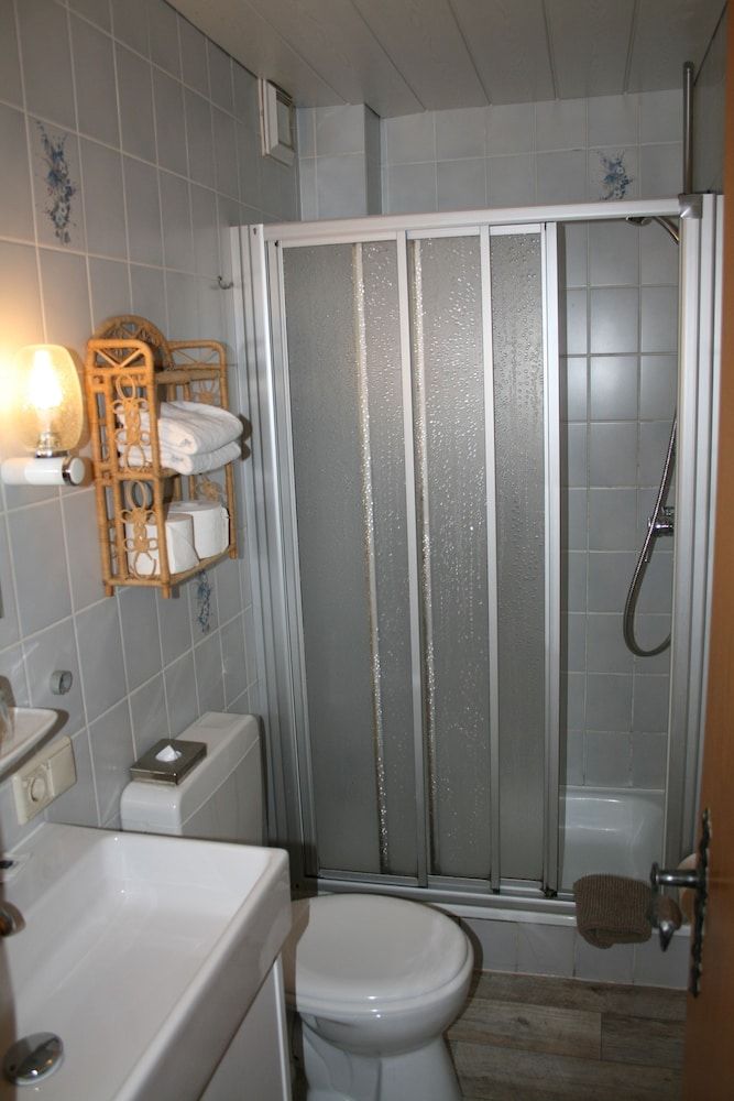 Landhaus Foresta Comfort Single Room, Mountain View 2