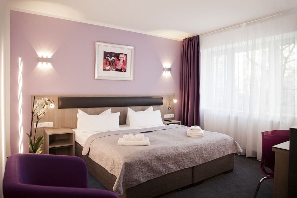 undefined Hotel Nikolai Residence 8