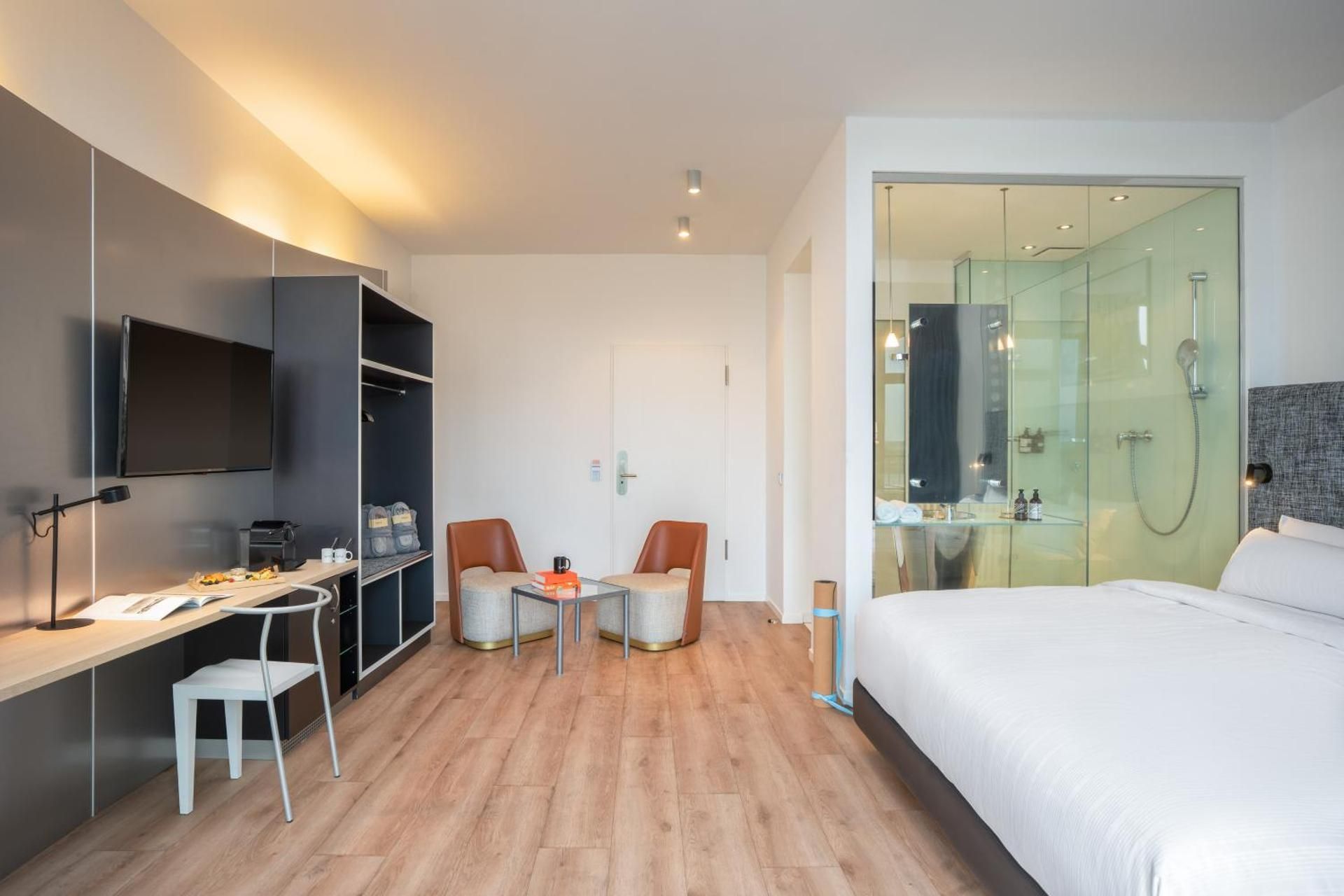 The Innside Premium Room (2 Adults + 2 Children)