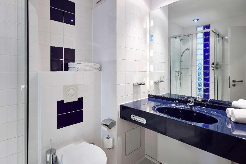 INNSiDE Bremen THE INNSIDE ROOM - RIVER VIEW 3