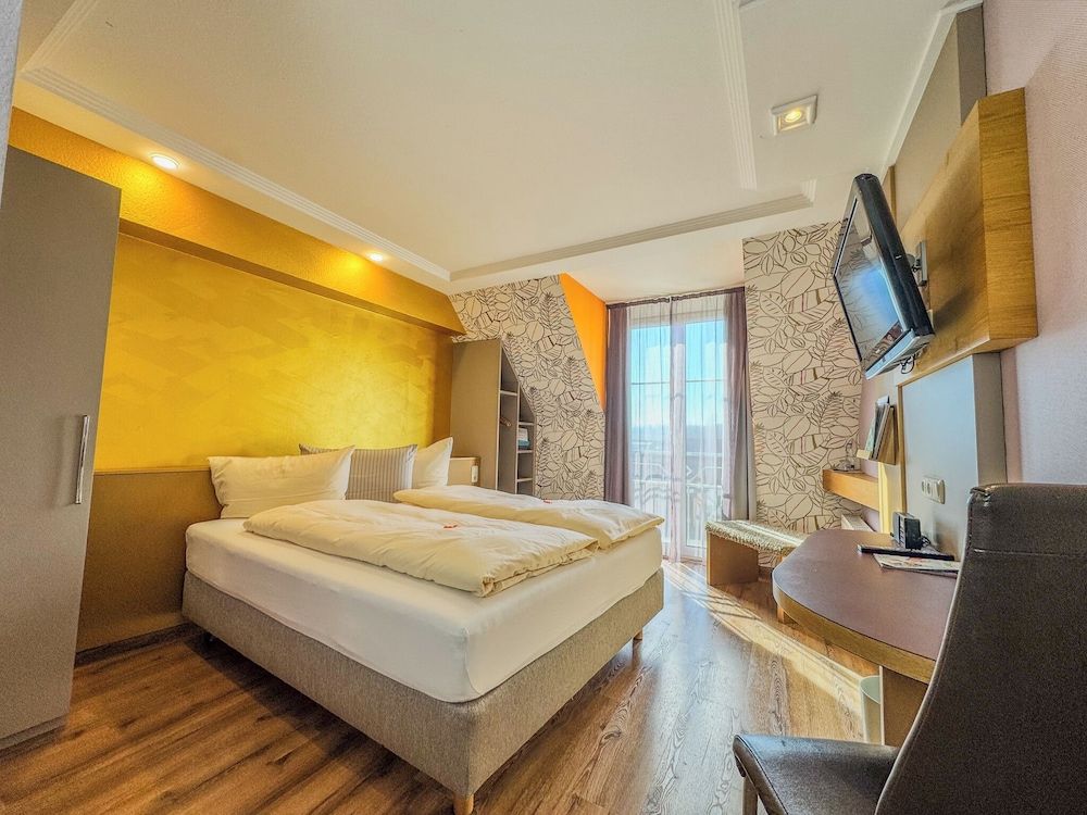 Flair Hotel Zum Schwarzen Reiter Standard Double Room, 1 Queen Bed