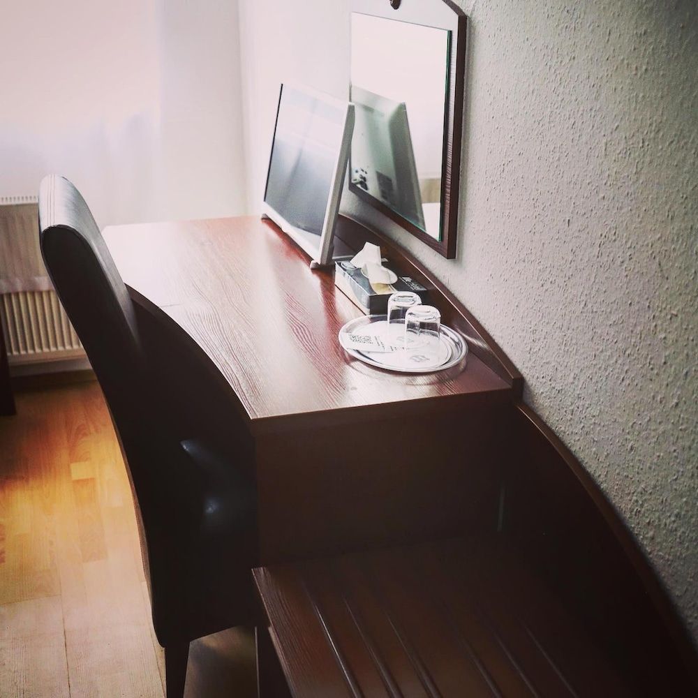 Hotel Aurelia Single Room 4