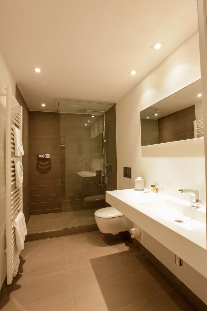 Hotel Gude Deluxe Double Room, 1 Double Bed (L) 5