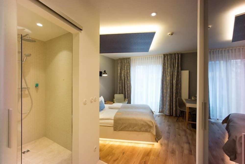 Hotel Gude Double Room (Category M) 3