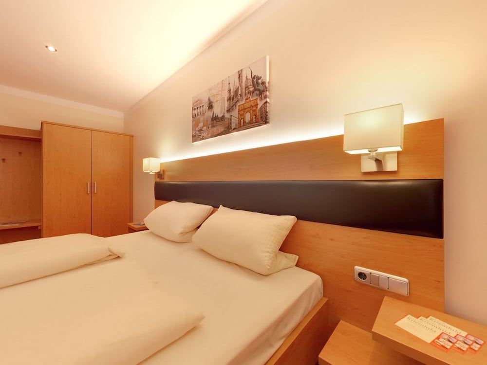 Hotel Kriemhild am Hirschgarten