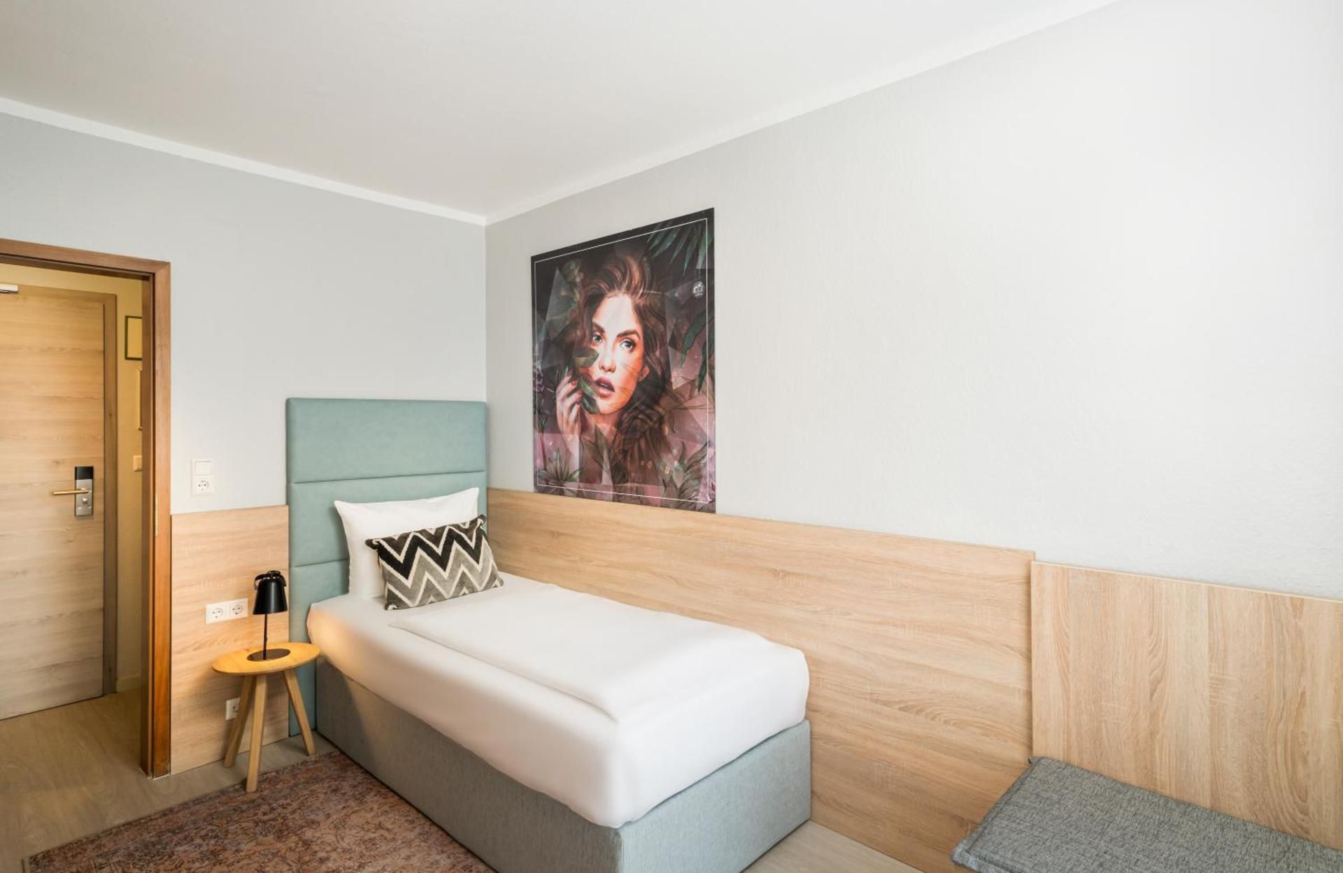 Standard Single Room
