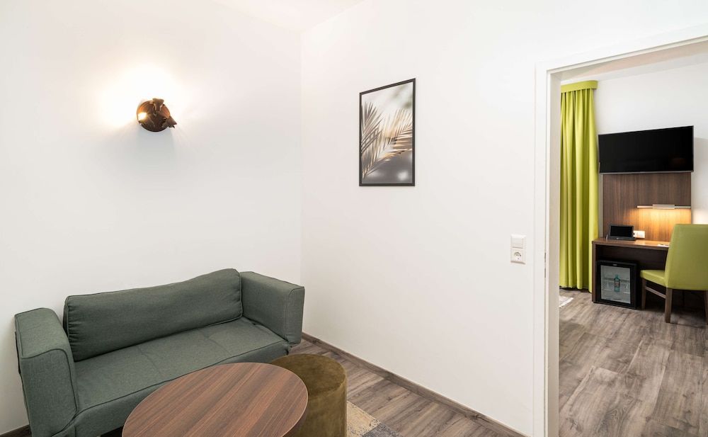 Arthotel ANA Eden Karlsruhe Standard Double Room 6