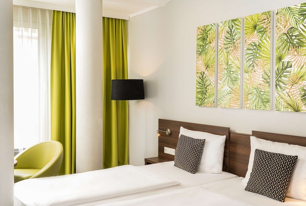 Arthotel ANA Eden Karlsruhe Standard Double Room 9