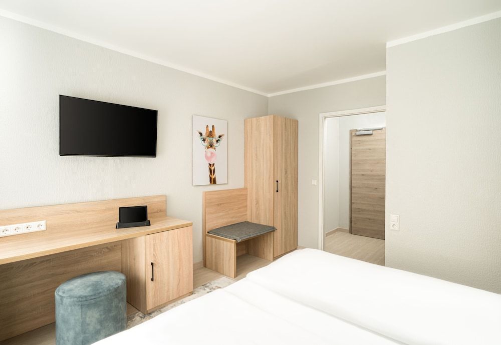 Arthotel ANA Eden Karlsruhe Standard Double Room 3