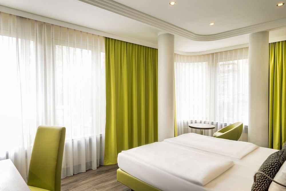 Arthotel ANA Eden Karlsruhe Standard Double Room 5