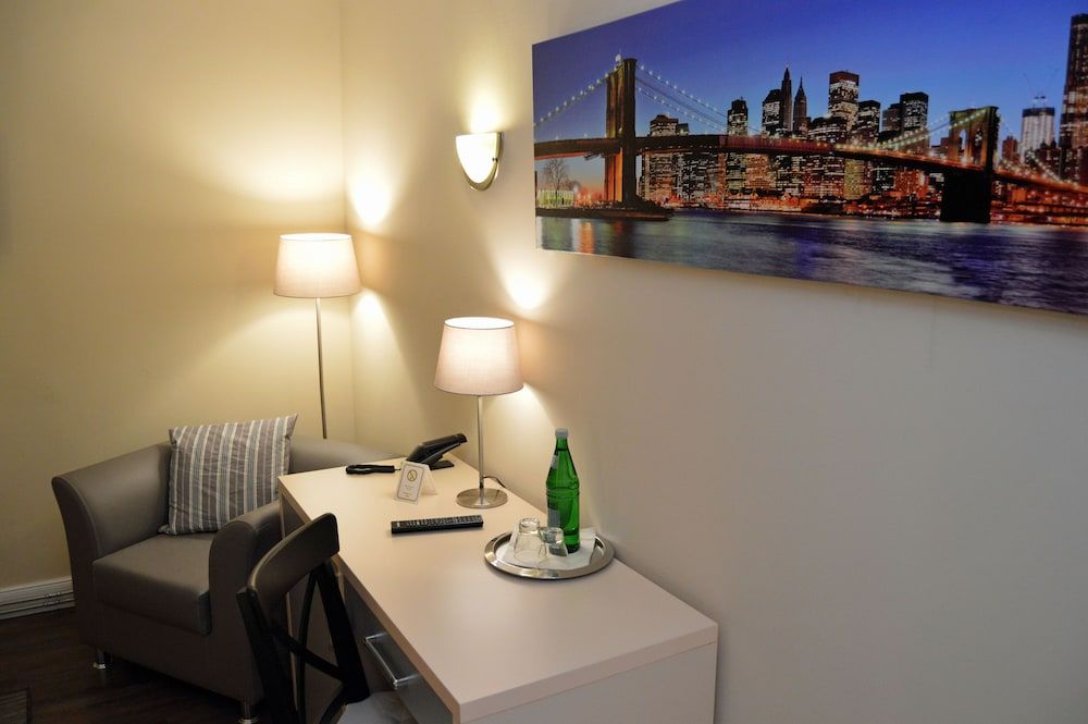 Hotel Jeta Comfort Double Room 8