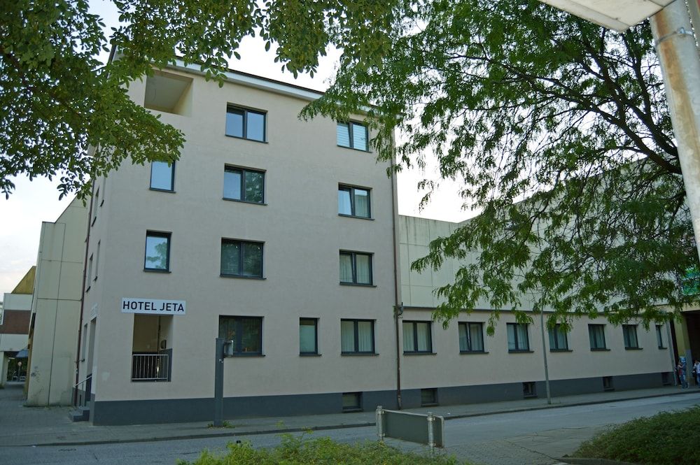 undefined Hotel Jeta 8