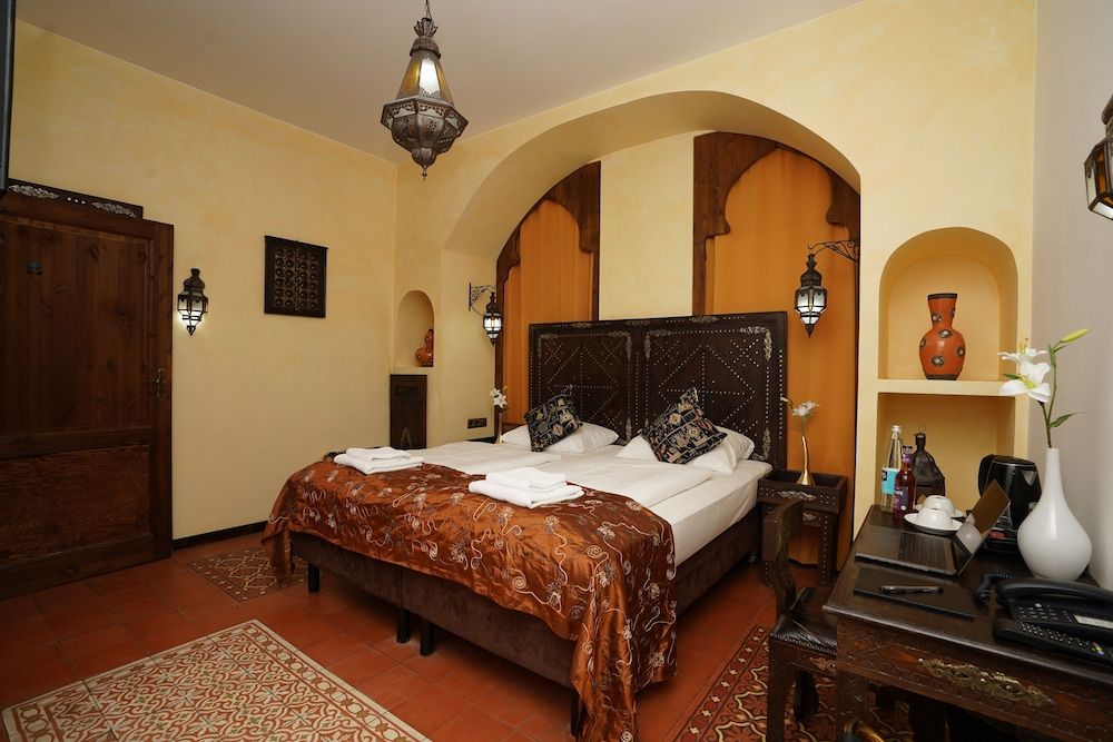 Hotel Villa Oriental & Restaurant Superior Double Room 12
