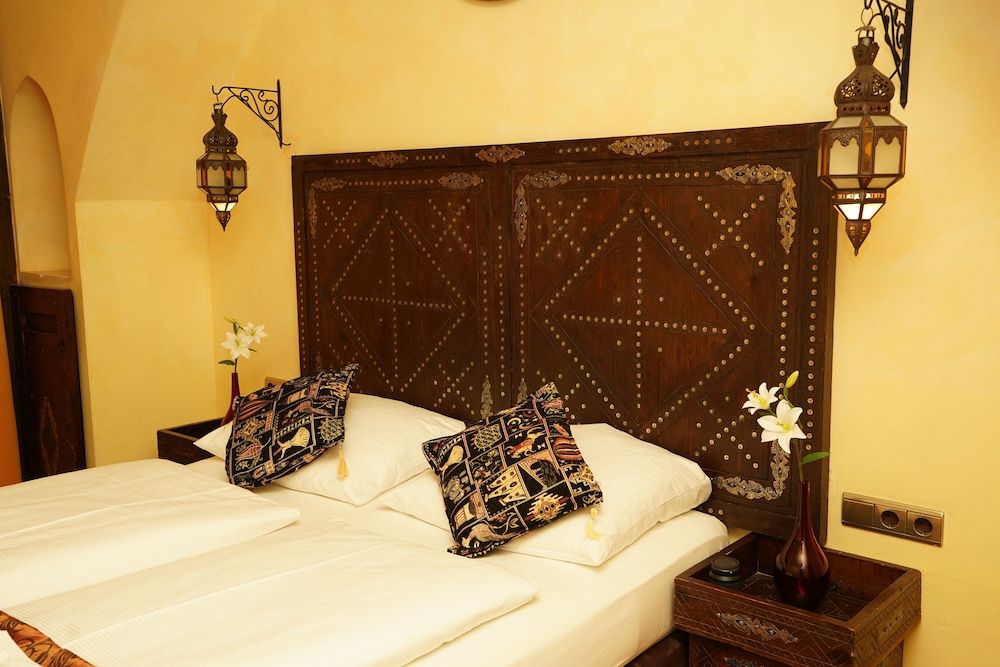 Hotel Villa Oriental & Restaurant Superior Double Room 4