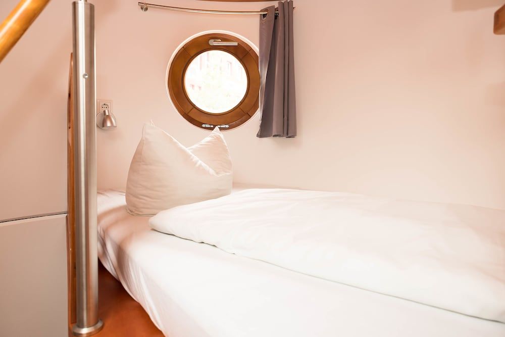 undefined Qbe Hotel Heizhaus Berlin 5