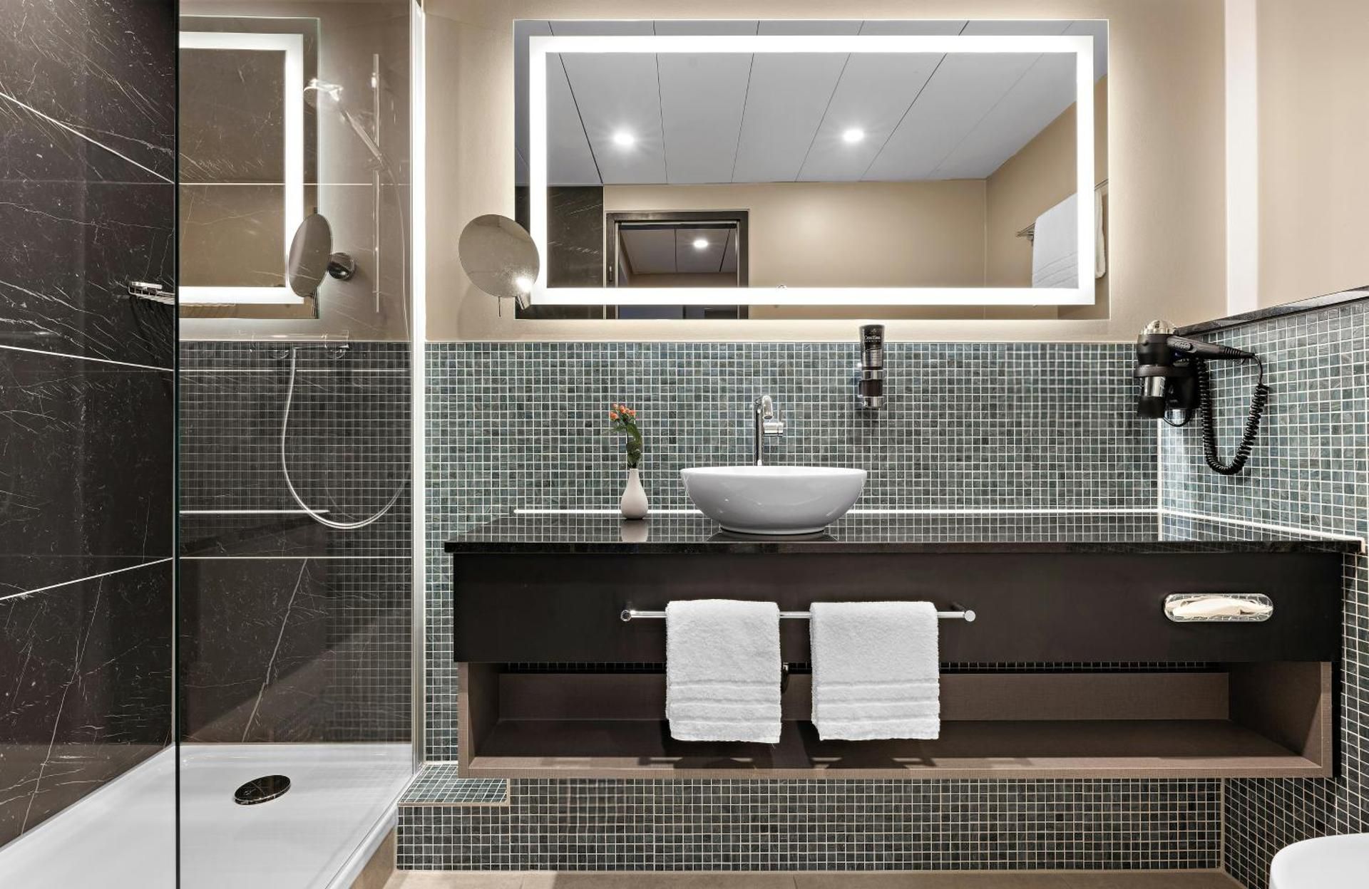 Leonardo Royal Hotel Frankfurt Comfort Room 2