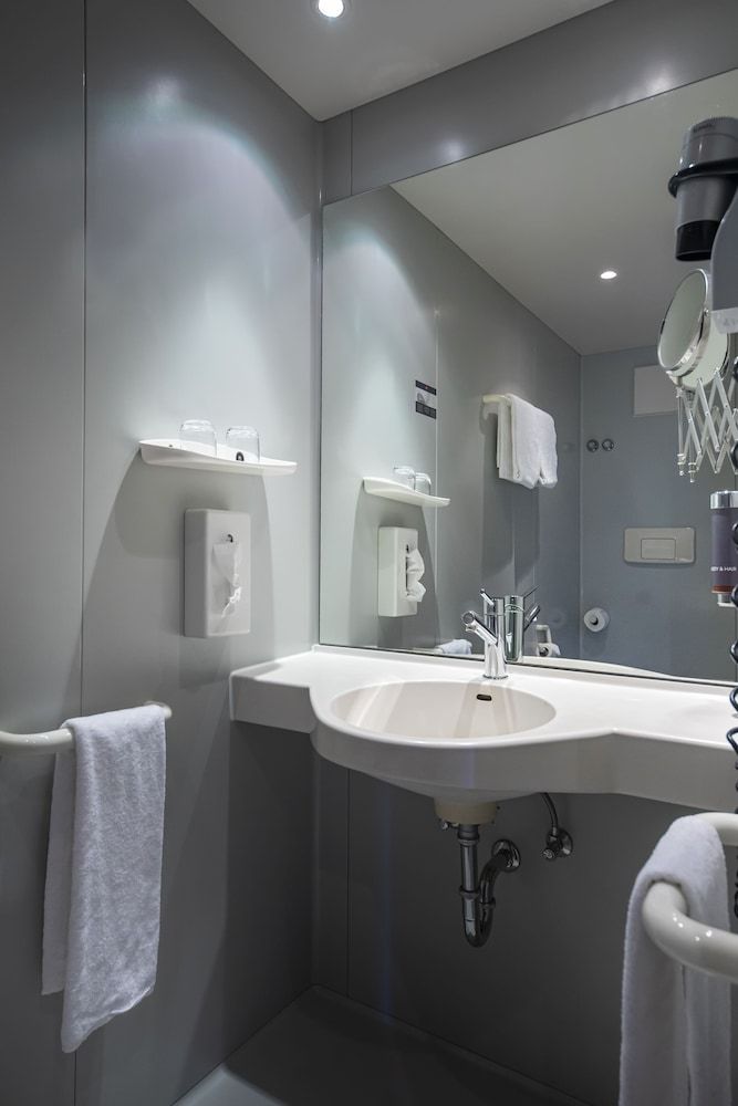 Michel Hotel Hodenhagen Economy Double Room 7