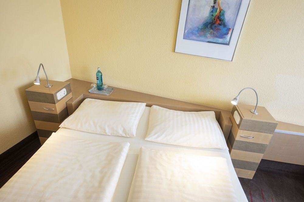 Michel Hotel Hodenhagen Economy Double Room 2