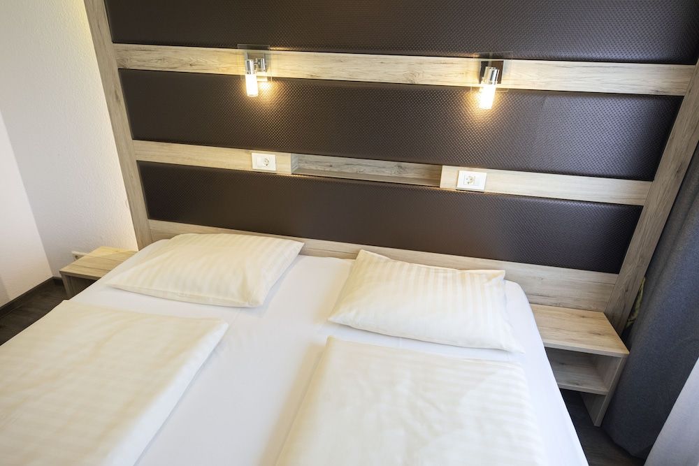 Michel Hotel Hodenhagen Family Room 4