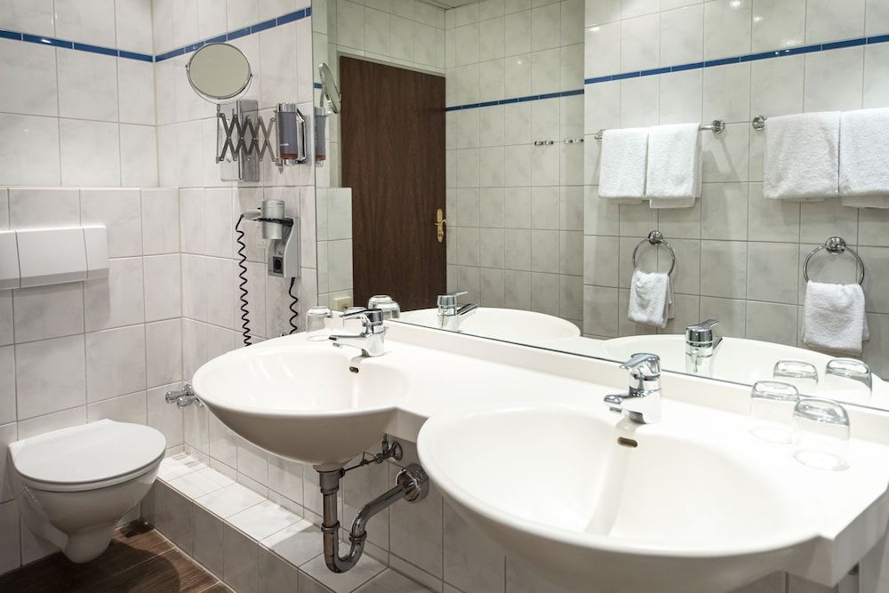 Michel Hotel Hodenhagen Family Room 13