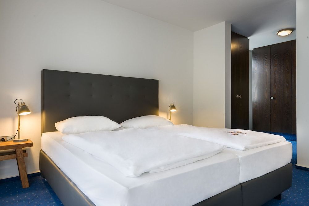 Hotel Strohgäu Apartment (for triple use) 3