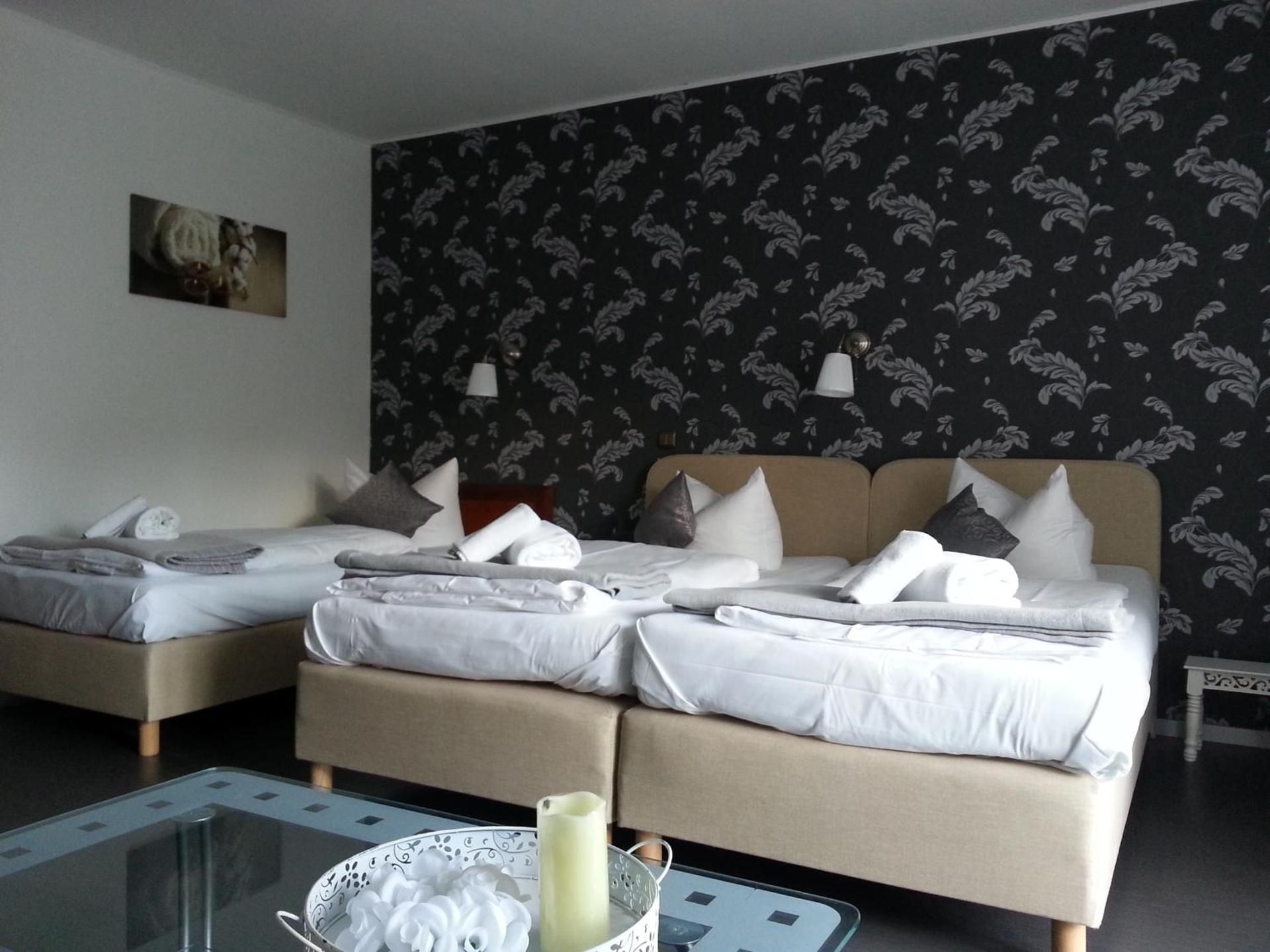 Triple Room with Terrace