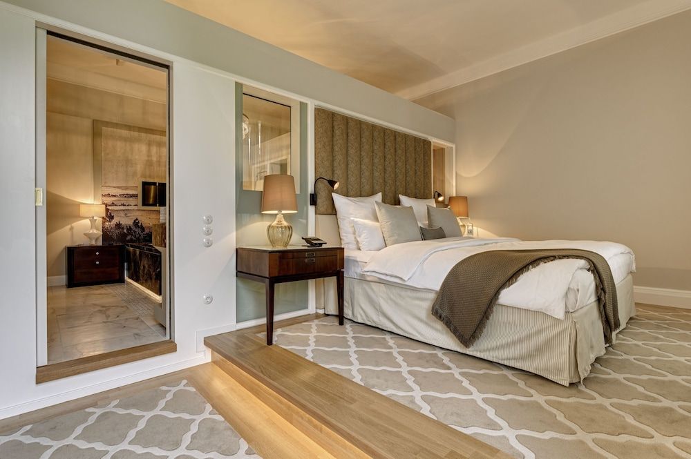 Premium Suite