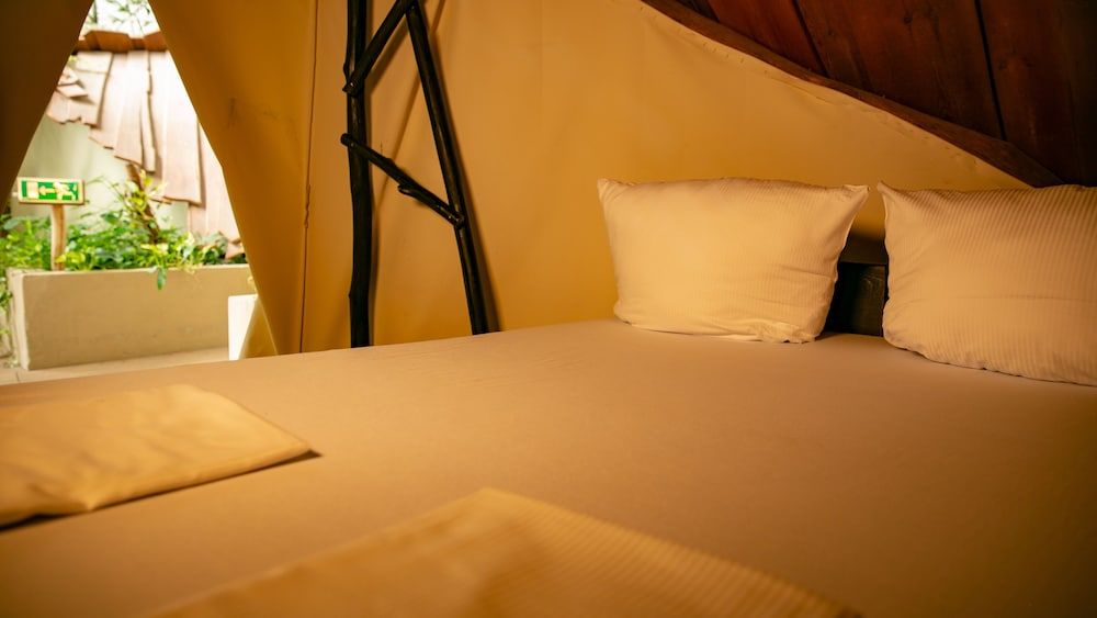 Premium Tent