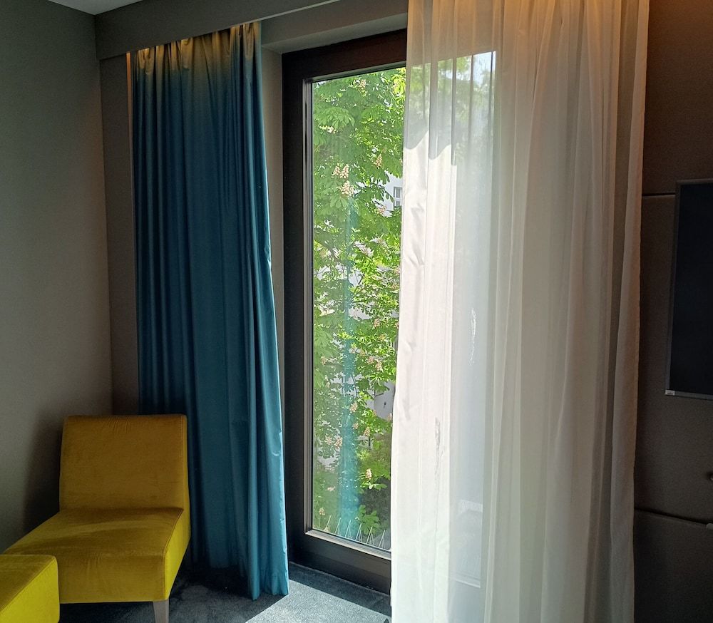 Mercure Hotel Berlin Wittenbergplatz Superior Room, 2 Twin Beds 9