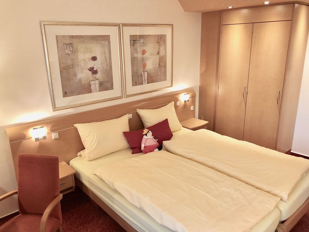 Business Double Room Single Use, Non Smoking, Courtyard View