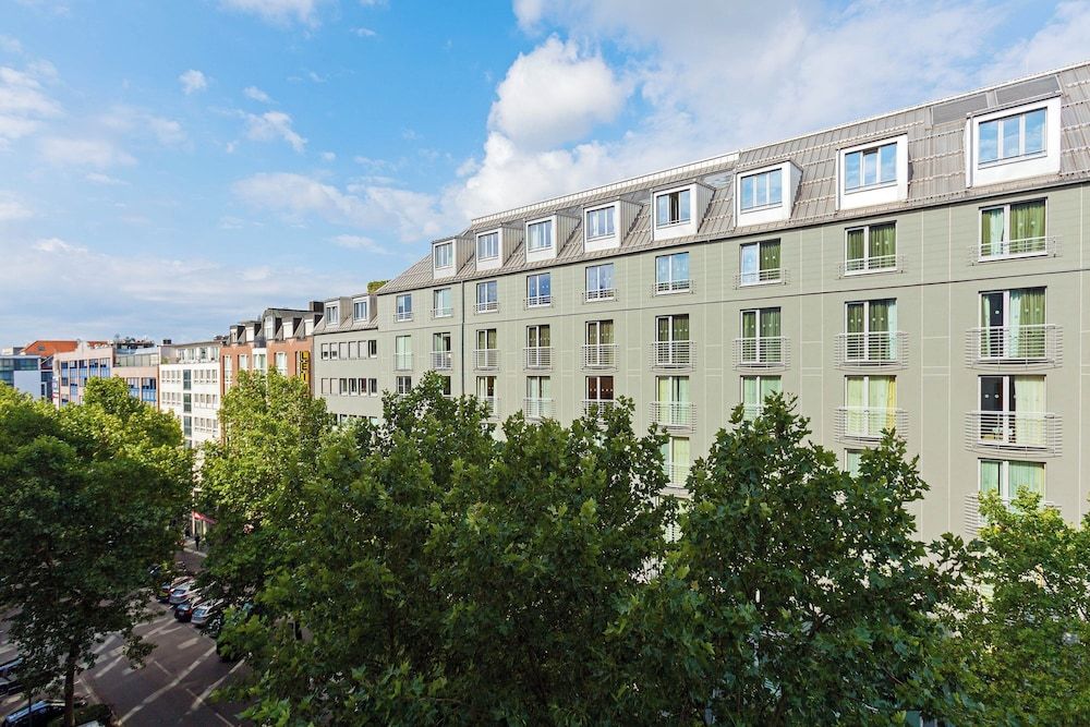 undefined Aloft Munich 3