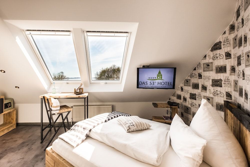 Das 53° Hotel Deluxe Single Room 6