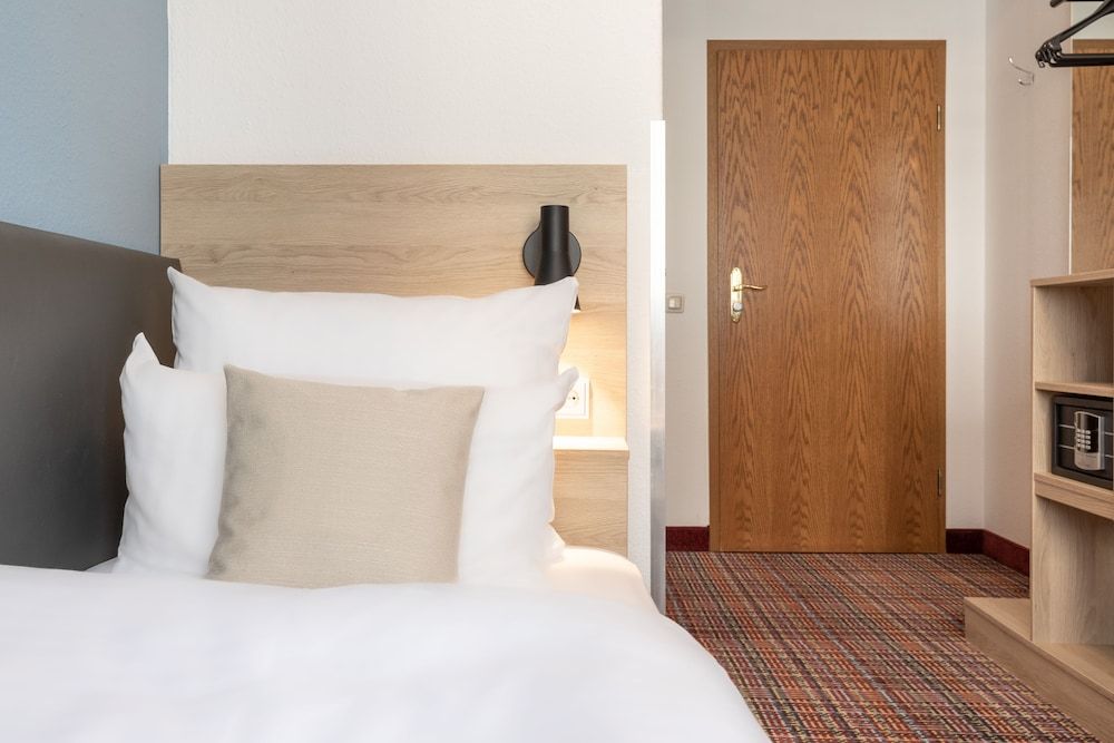 Economy Single Room