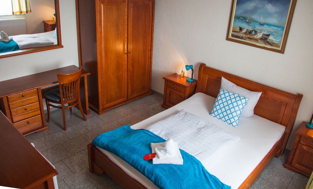 Basic Single Room
