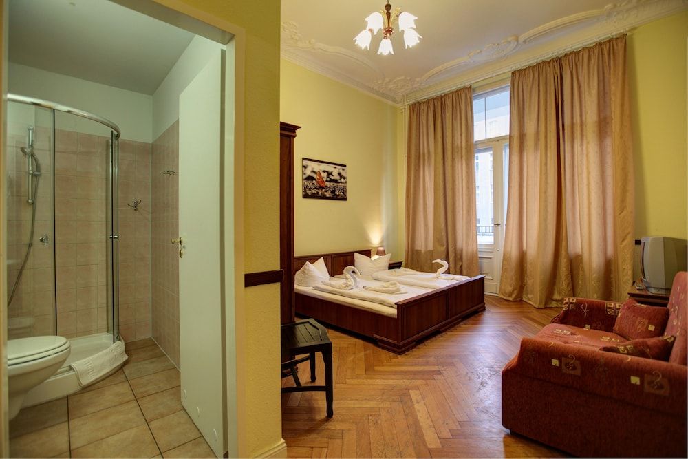 undefined Hotel Pension Bernstein 4