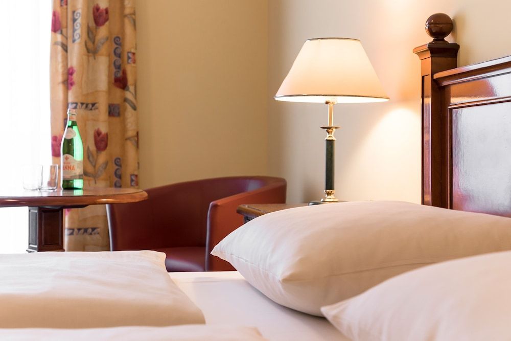 Dorint Marc Aurel Resort Bad Goegging Comfort room with double bed or twin bed 3