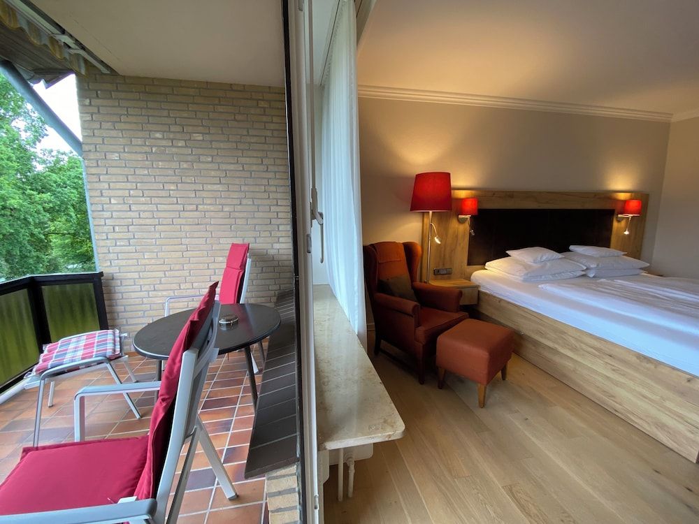 Hotel Sonnenhügel Comfort Double Room, Non Smoking, Garden View 4