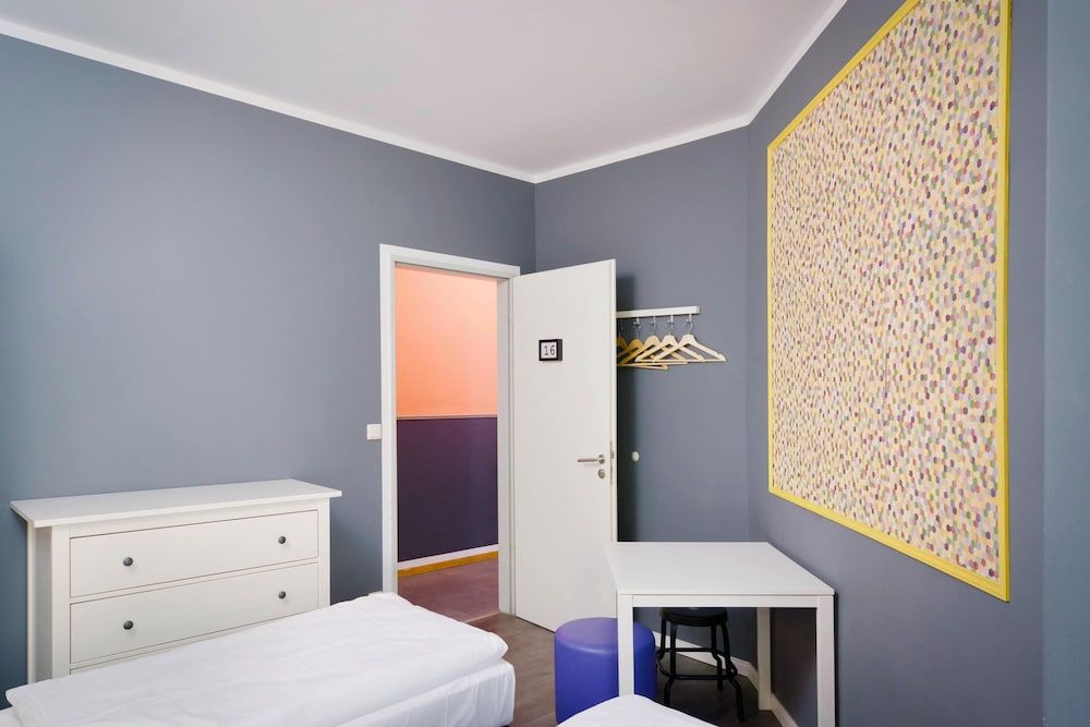 Old Town Hostel Berlin Double Room, Shared Bathroom 52