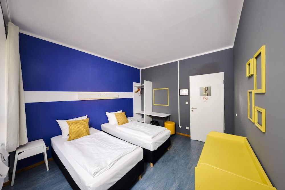 Old Town Hostel Berlin Double Room, Shared Bathroom 6