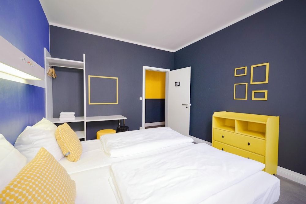 Old Town Hostel Berlin Double Room, Shared Bathroom 32