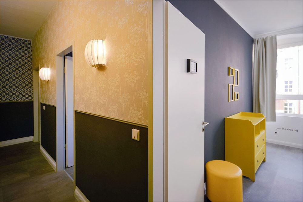 Old Town Hostel Berlin Double Room, Shared Bathroom 57