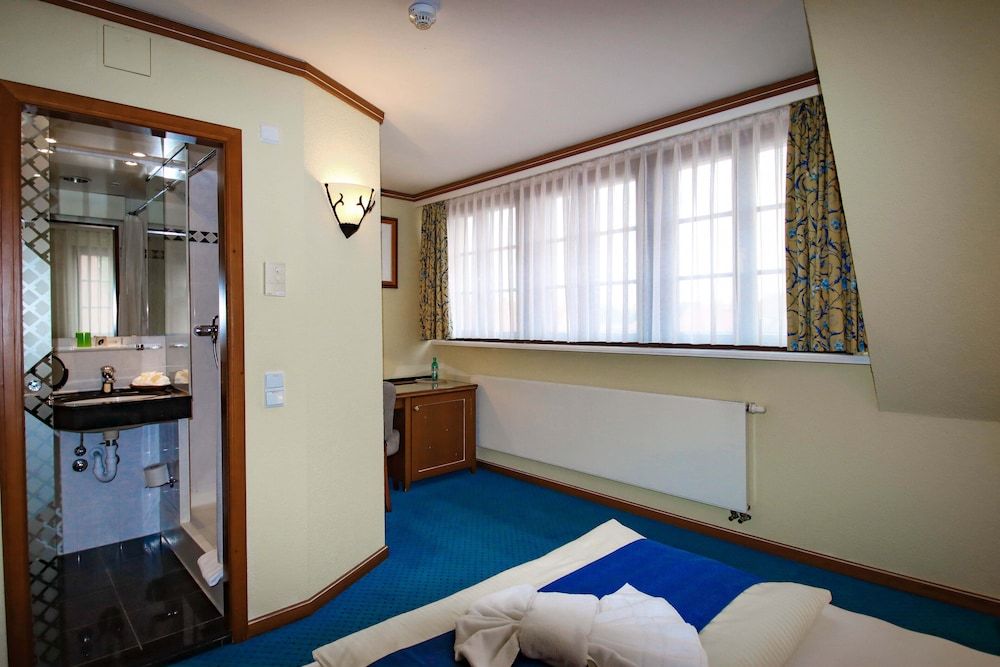 Comfort Single Room