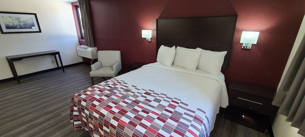 Superior Room, 1 Queen Bed, Non Smoking (Wet Bar)