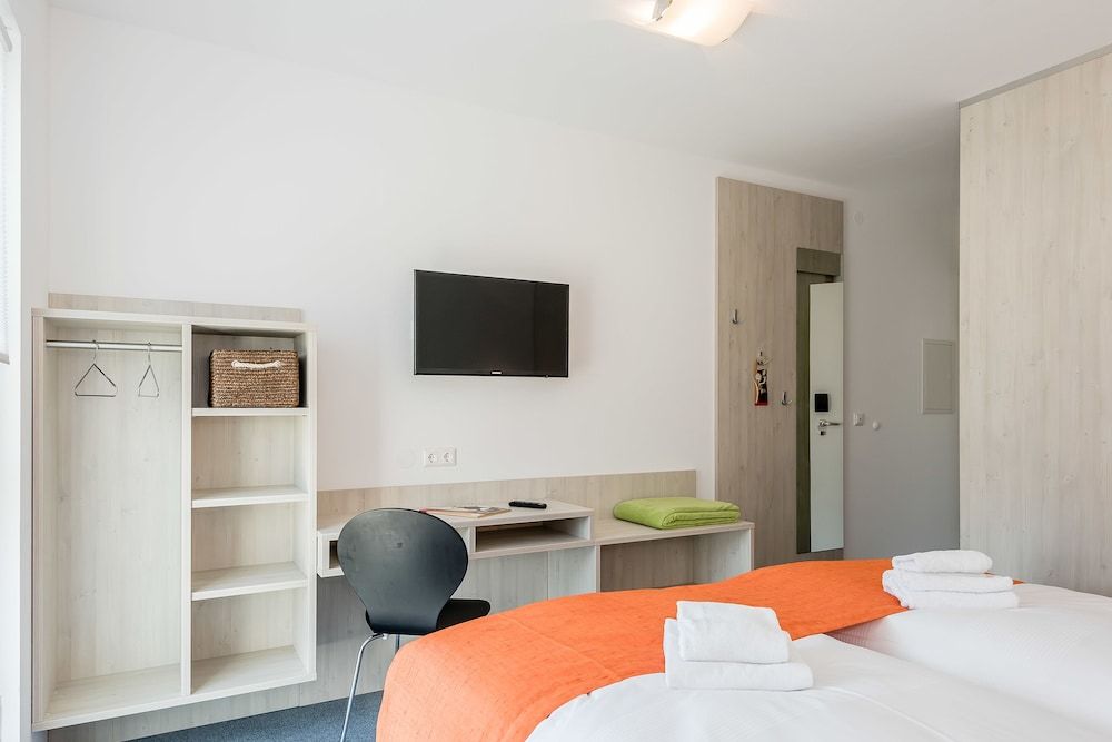 Motel Einstein Erding Double Room 2