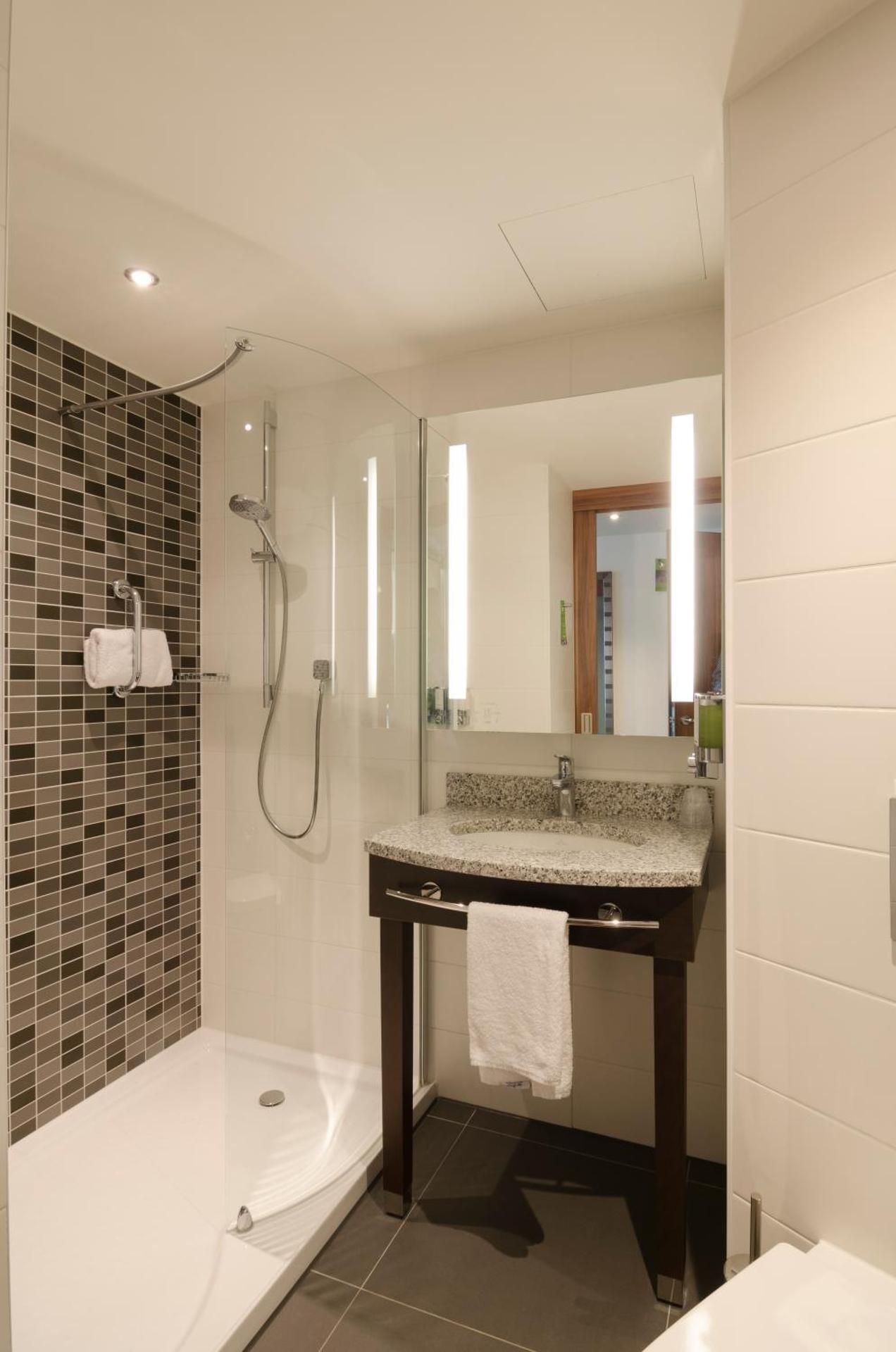 undefined Hampton by Hilton Frankfurt City Centre 7