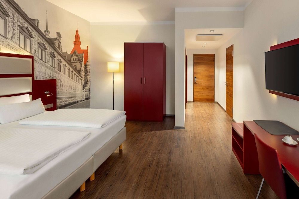 Comfort Room (Plus)