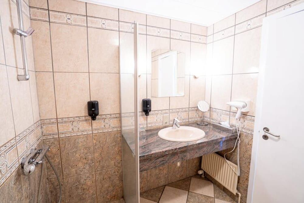 Hotel Pejsegården Standard Quadruple Room 8