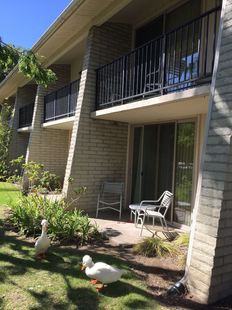 undefined Ramada by Wyndham Santa Barbara 10