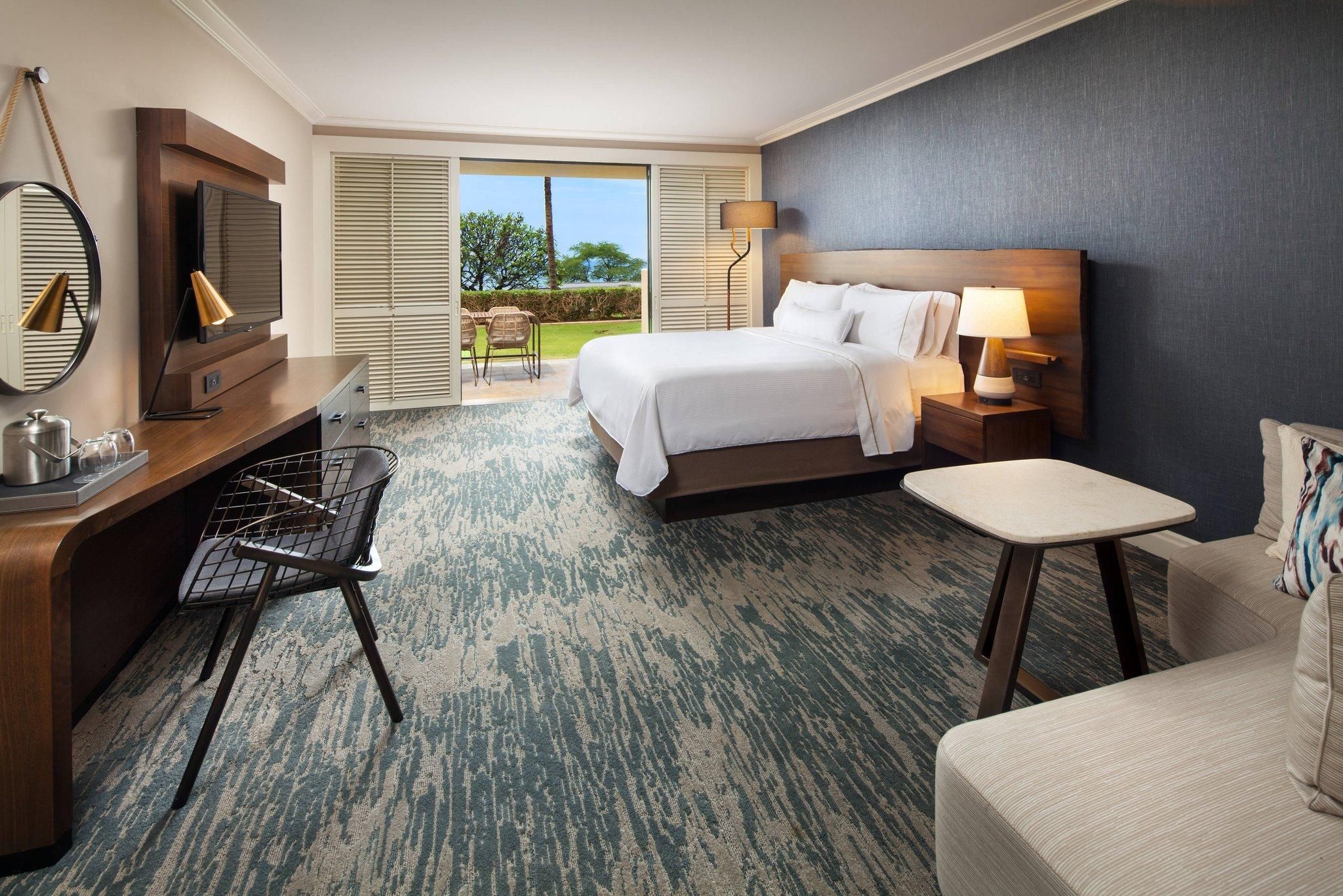 Resort View, Guest room, 1 King, Ground floor, Lanai
