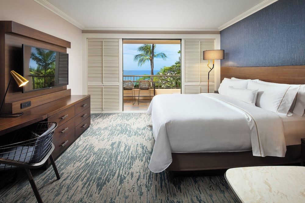 Guest Room, 1 King, Ocean View, Balcony